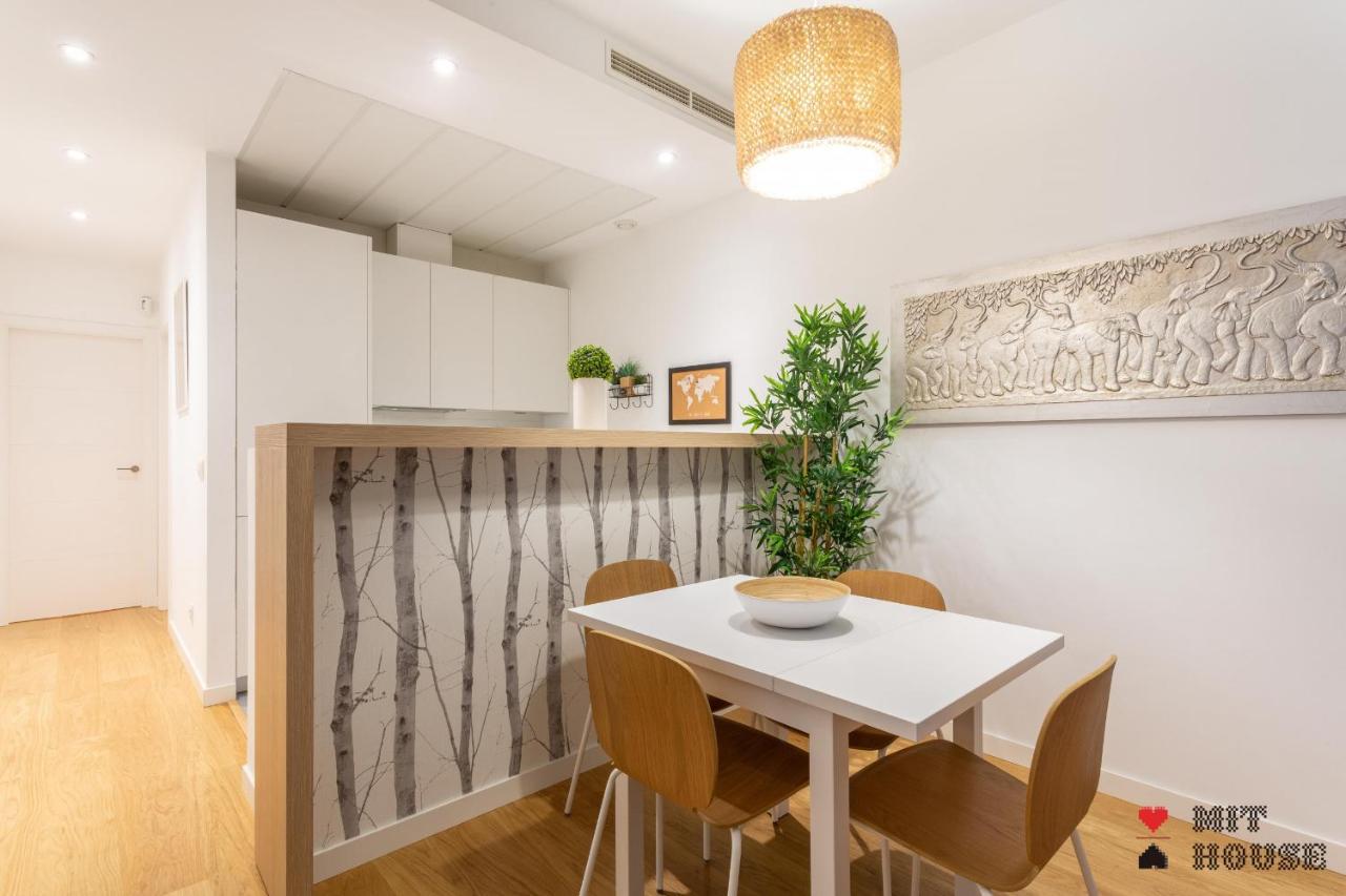 Appartement Mit House Ayala En *